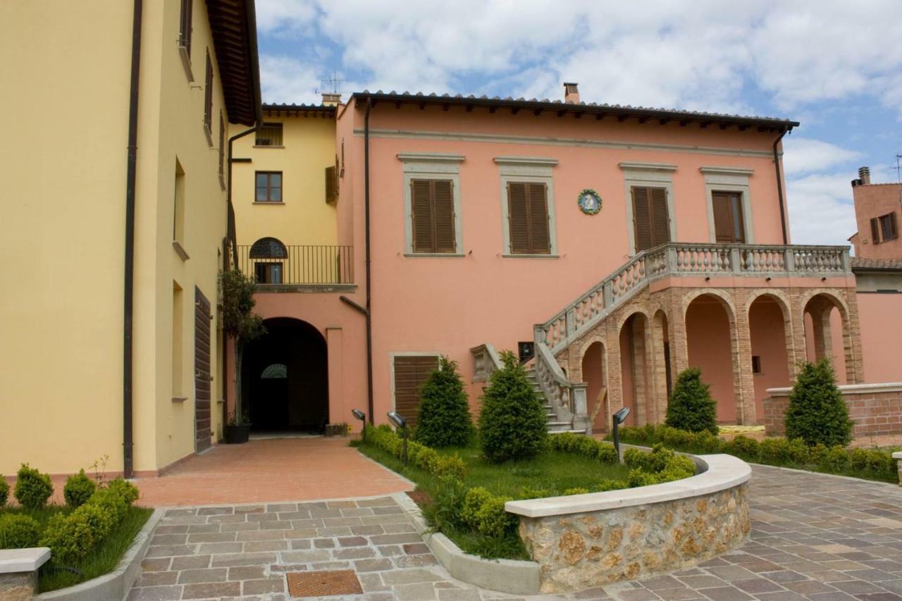 Borgo Di Gramugnana Aparthotel Usigliano Exteriör bild